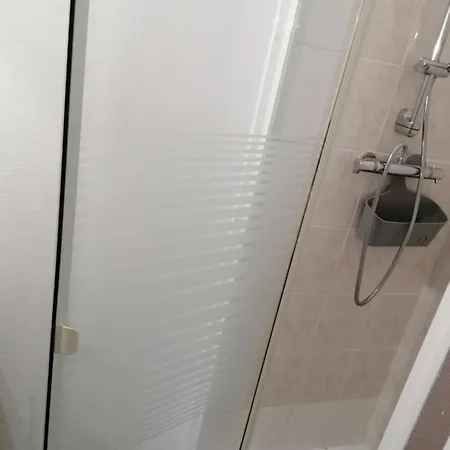 Apartament Le Petit Cosy 2e Etage 15 M2 *
